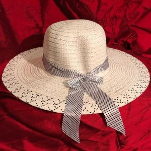 Colorful summer straw hats.